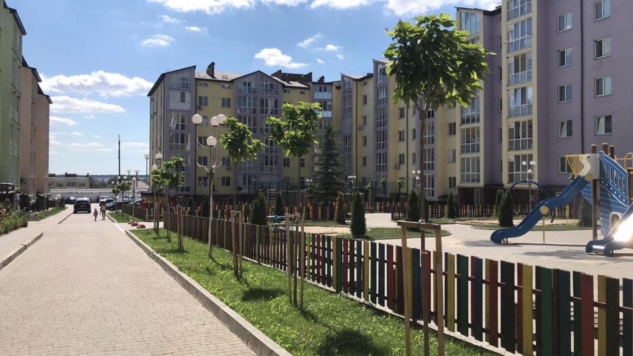 Новые Апартаменты В Жк Барский Yakushintsy Exterior photo